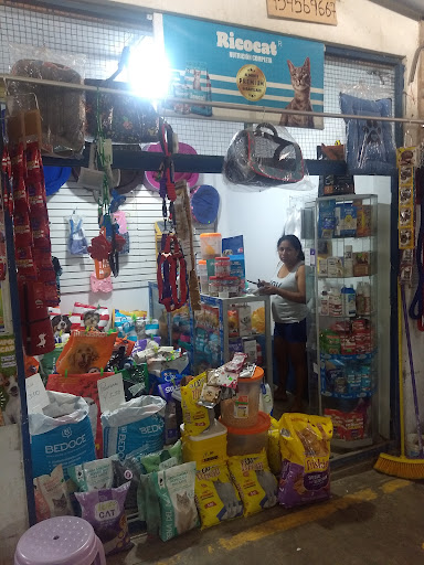 Mercado 1 de mayo - villa el Salvador