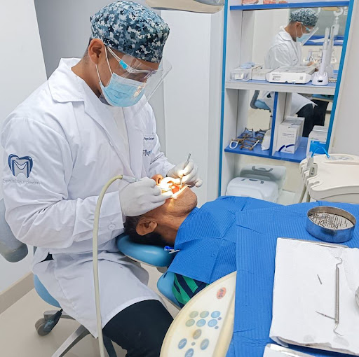 Clínica dental MAGNO DENTAL Villa el Salvador