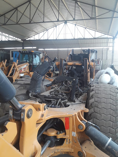 CAT MAQUINARIAS Mantenimiento y Reparación de Maquinaria Pesada
